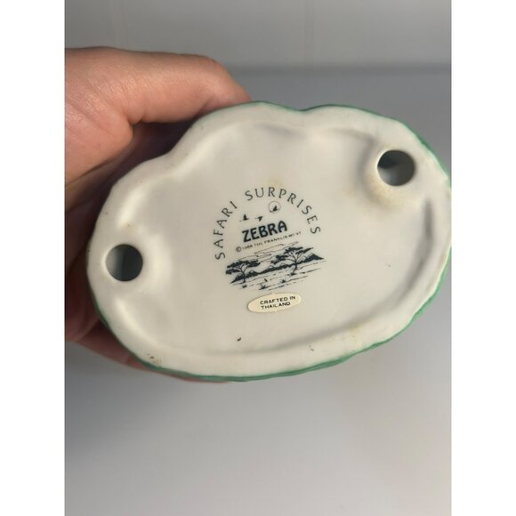 VTG Franklin Mint 1988 Wilderness Zebra 3.25" Painted Safari-Surprises Animal - Picture 6 of 7